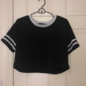 Forever 21 black and white crop top